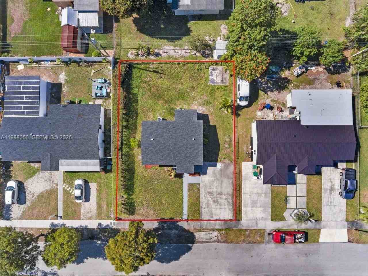 15900 Nw 18th Ave - Photo 7 of 40