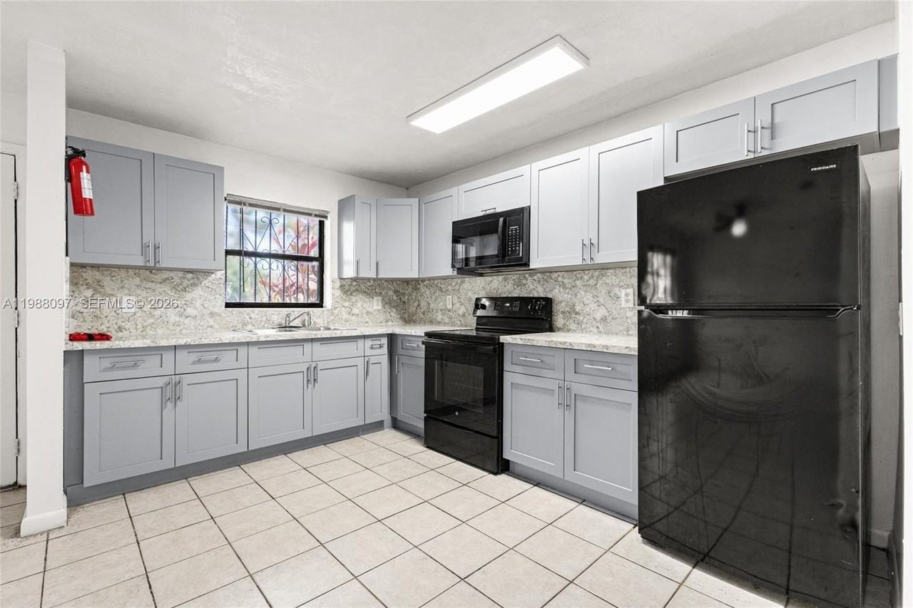 28145 Sw 142nd Ct #0 - Photo 7 of 25