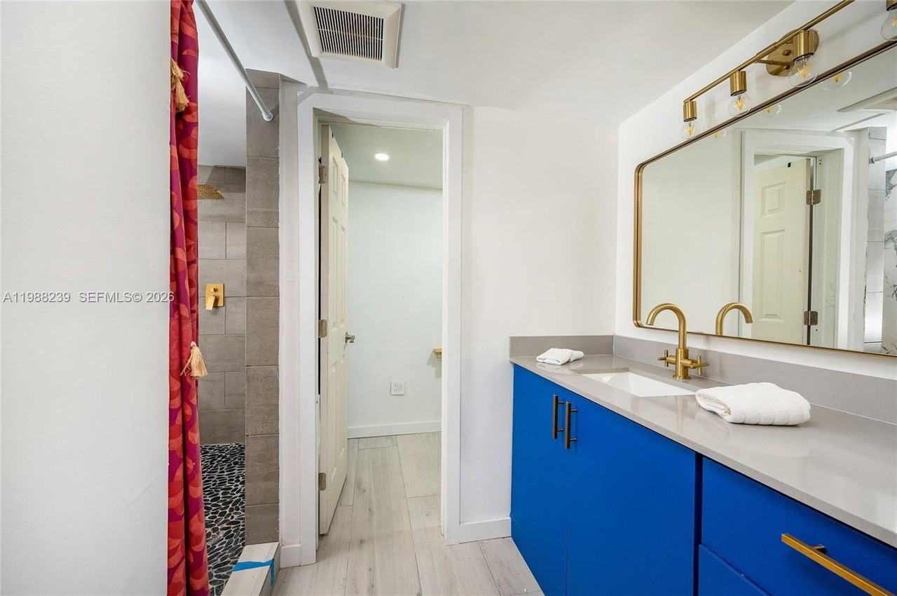 10954 Sw 157th Ter #2 - Photo 3 of 10