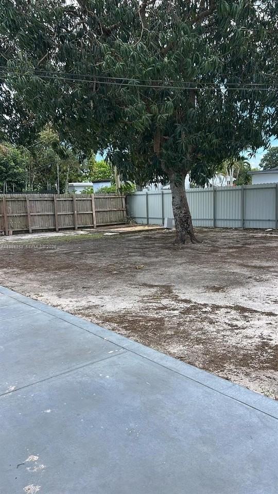 3310 Nw 171st St - Photo 2 of 11