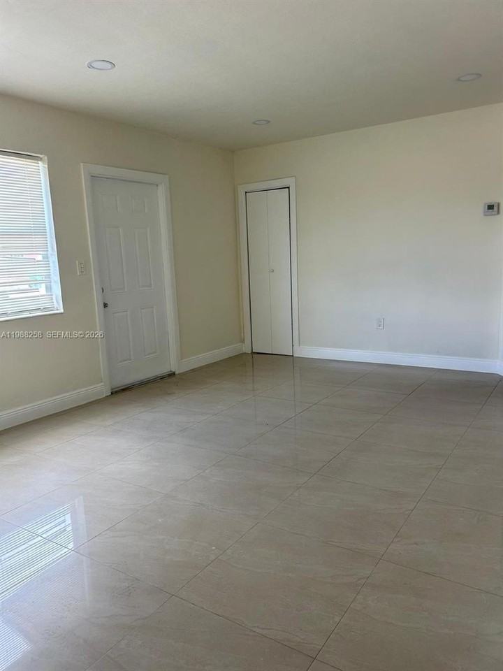 3310 Nw 171st St - Photo 4 of 11