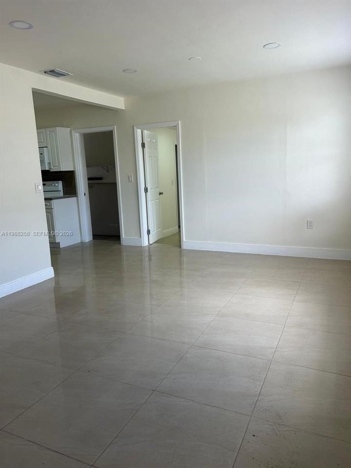 3310 Nw 171st St - Photo 6 of 11