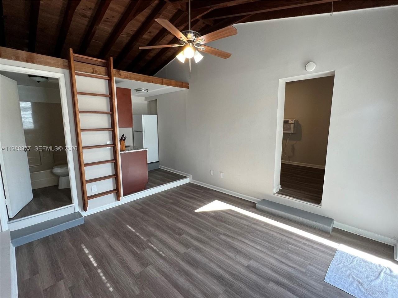1001 S 22nd Ct