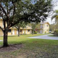 featured image of 4450 Sw 67th Ave #I