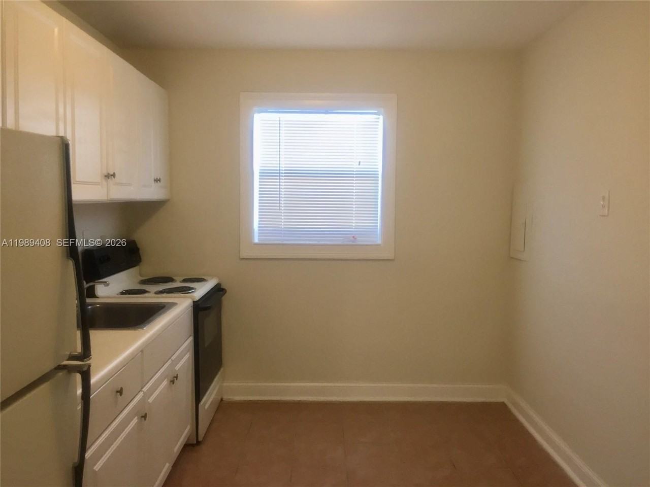 2551 Nw 13th St #29 - Photo 3 of 12