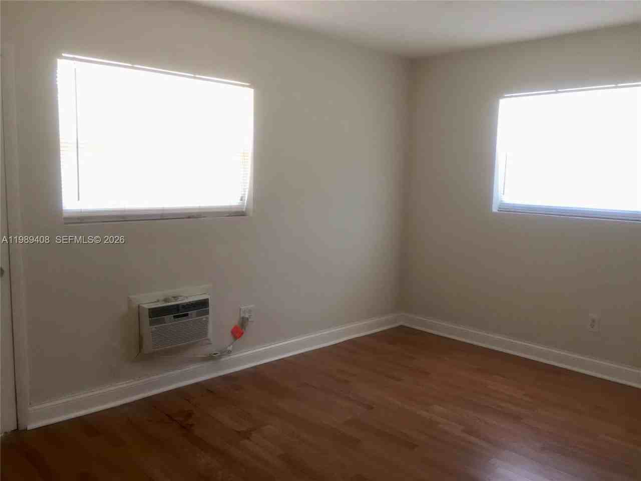 2551 Nw 13th St #29 - Photo 6 of 12