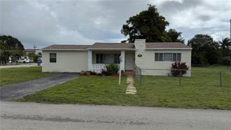 1001 S 22nd Ct - Photo 1 of 1