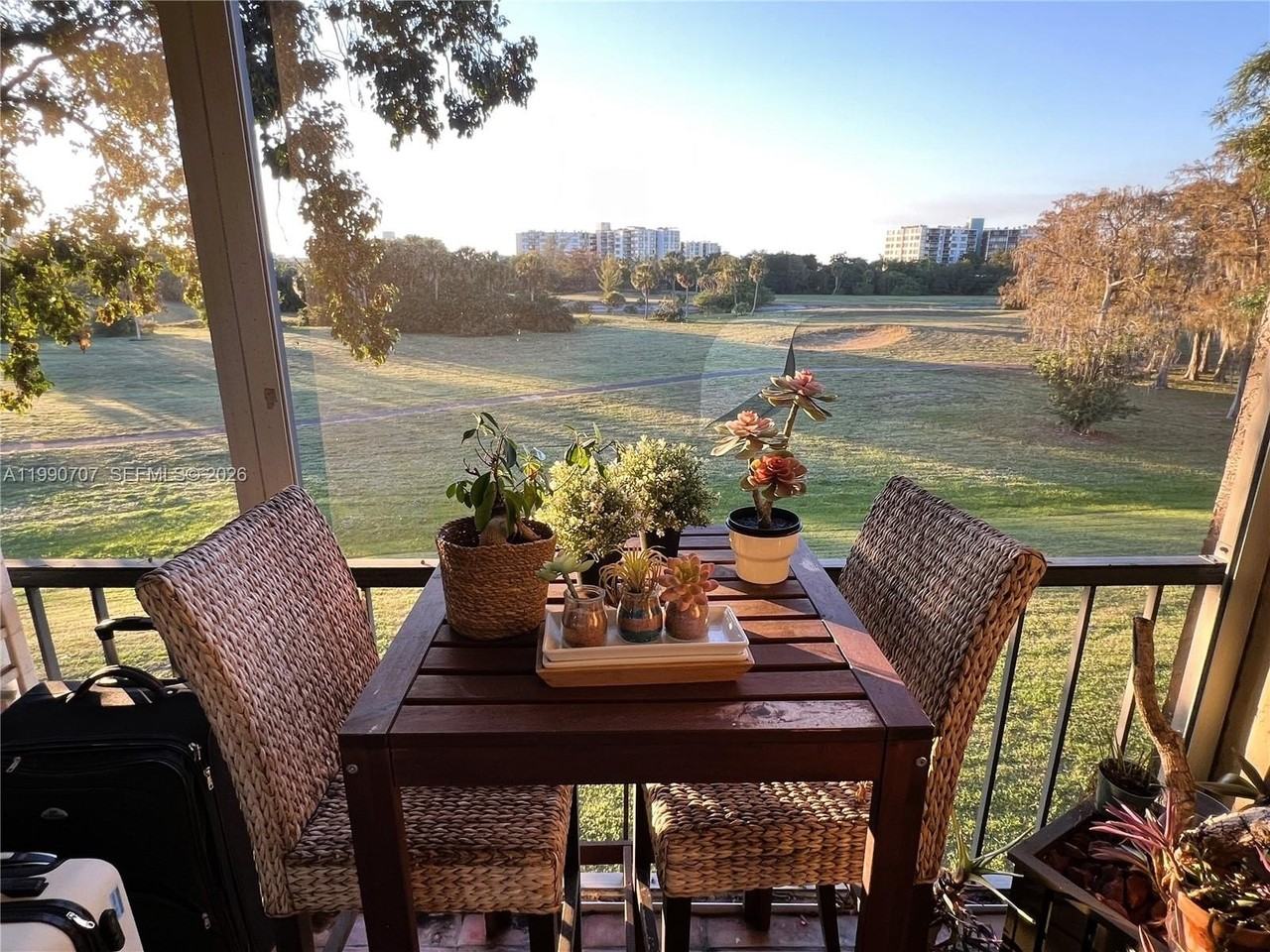 6301 N Falls Circle Dr #313