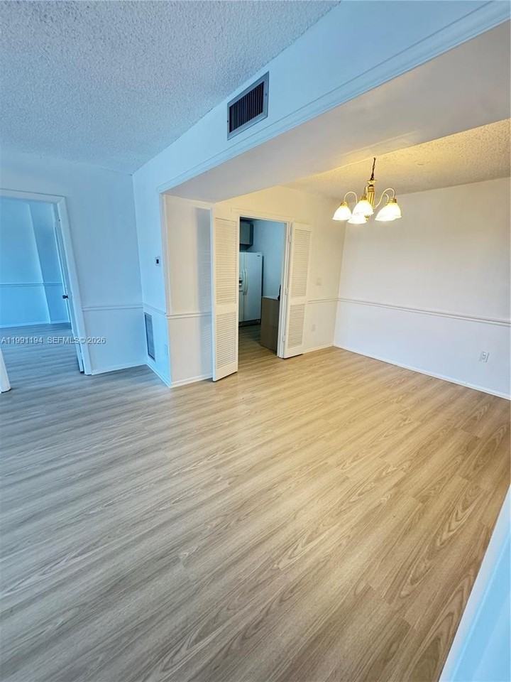 4160 Inverrary Dr #510 - Photo 6 of 25