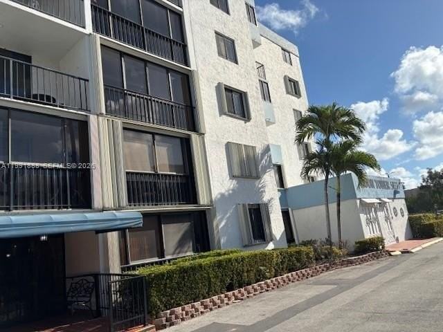 5033 Nw 7th St #101