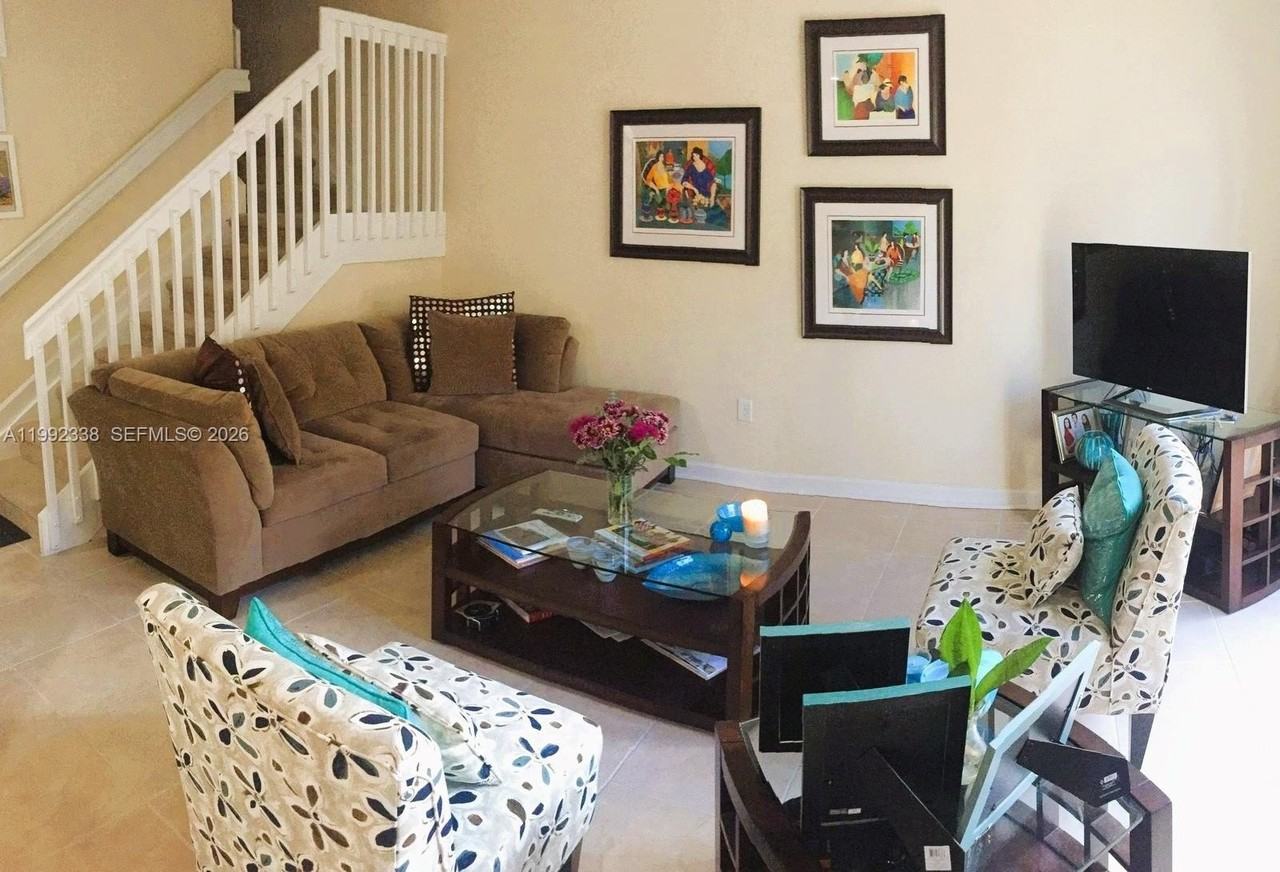 11367 Sw 234th St - Photo 2 of 18