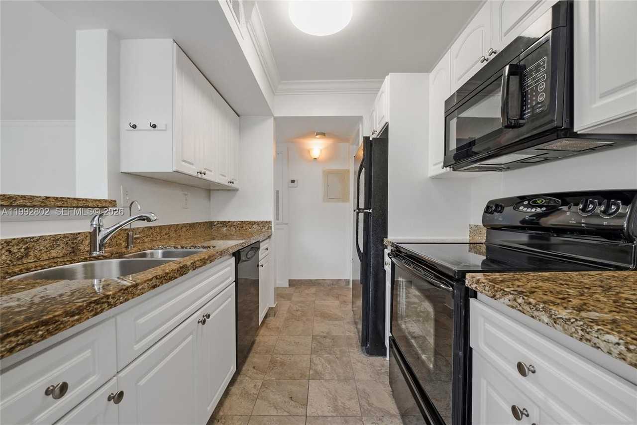 10560 Sw 156th Pl #205 - Photo 4 of 19