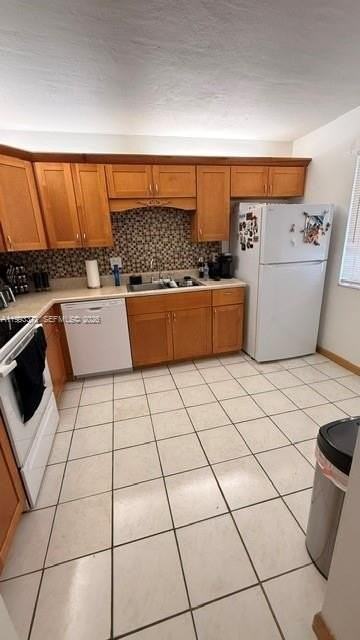 231 Lakeview Dr #204 - Photo 4 of 25