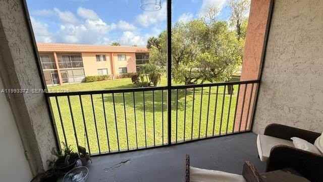231 Lakeview Dr #204 - Photo 3 of 25