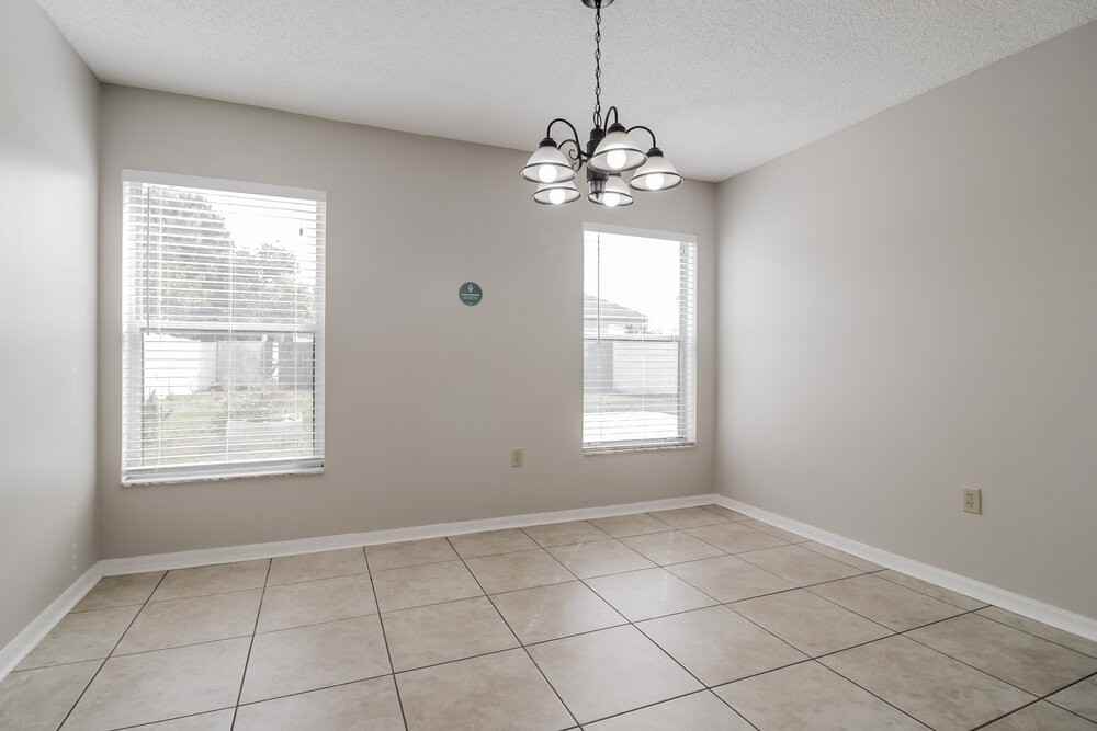 11904 Atlin Dr - Photo 6 of 17