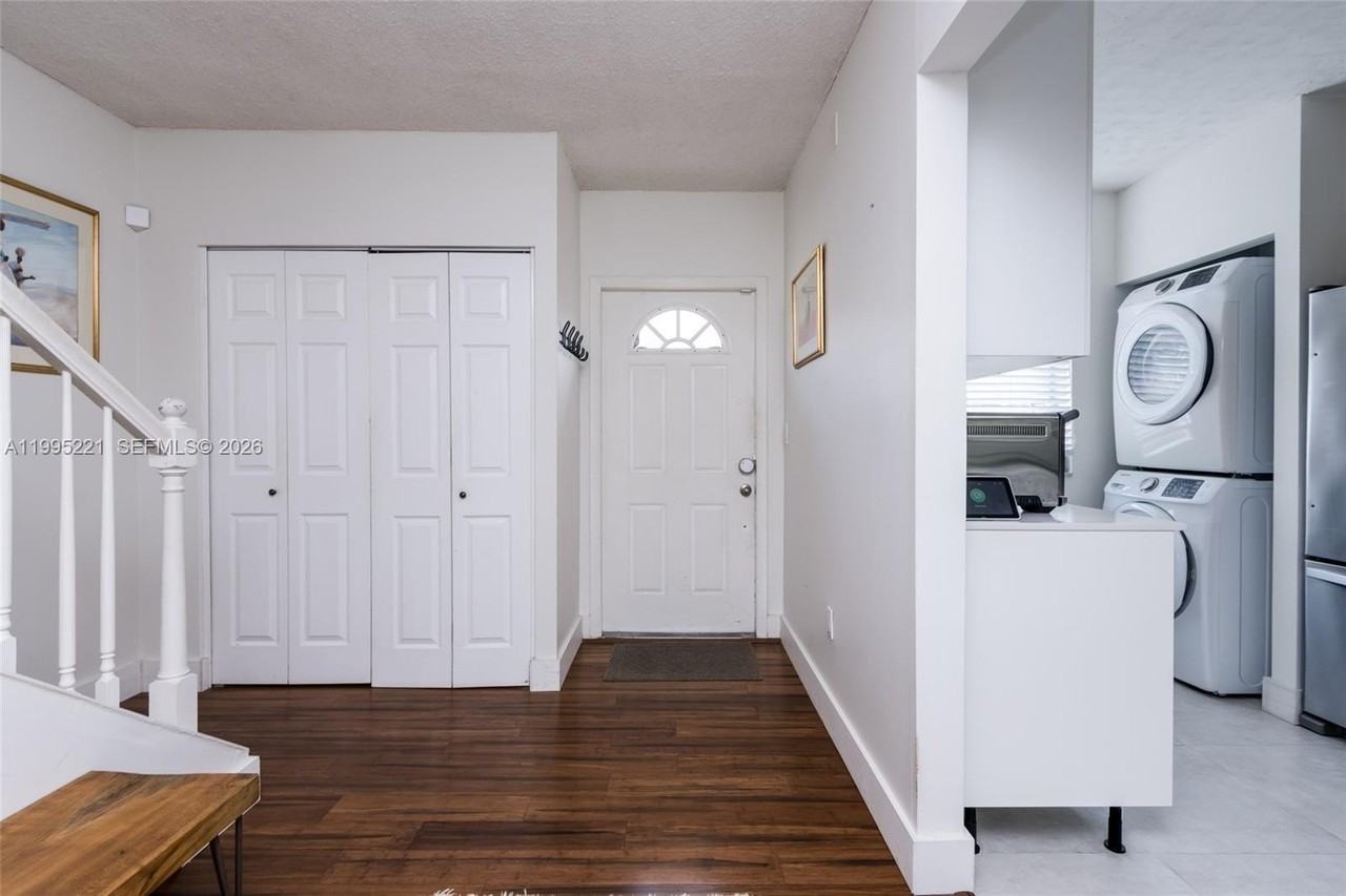 1651 Ne 115th St #28C - Photo 4 of 28