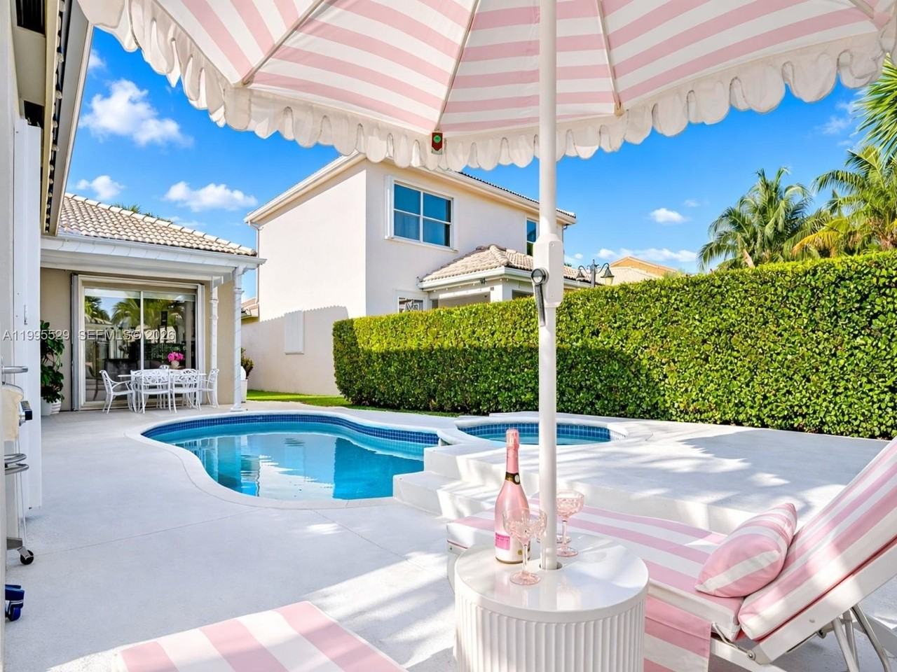 6928 Nw 33rd St - Photo 3 of 50