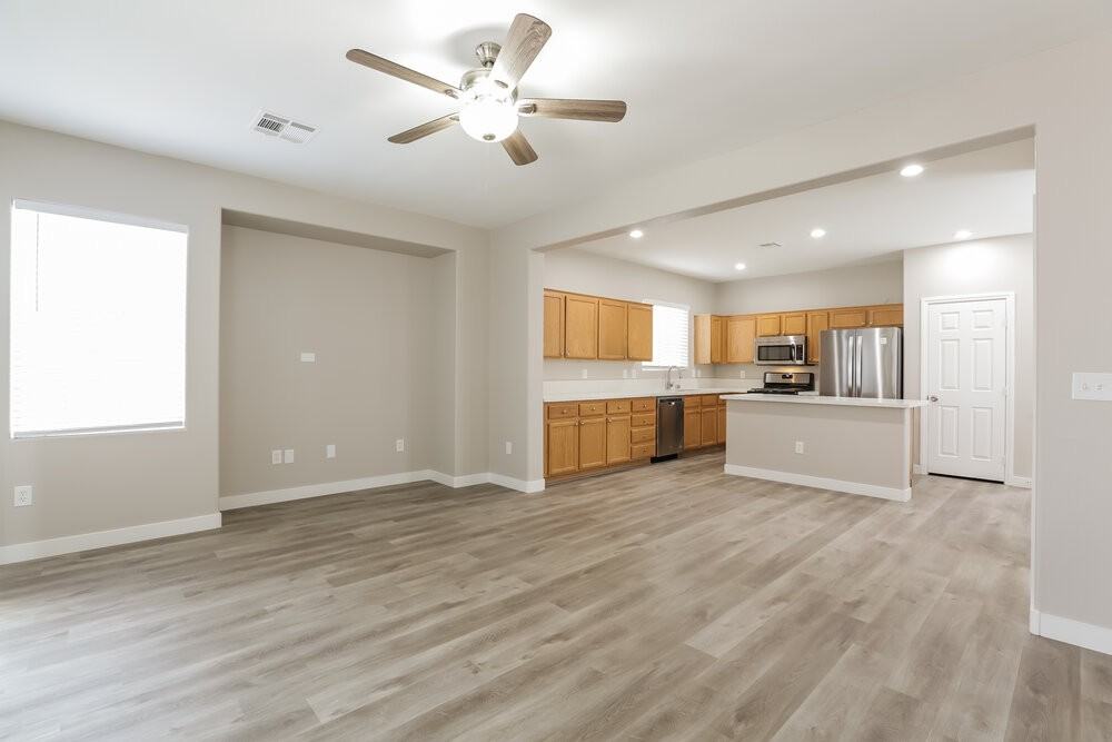 7881 Harp Tree St - Photo 5 of 17