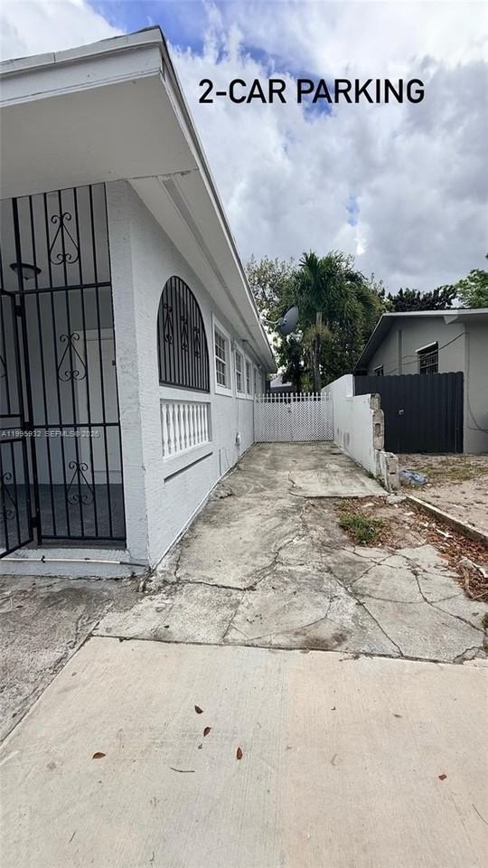 2250 Nw 103rd St #C - Photo 3 of 14