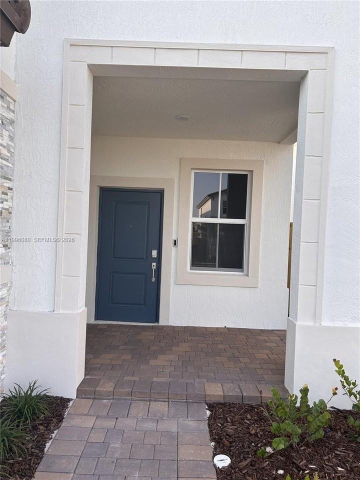 2345 Nw 131st Cir #2345 - Photo 4 of 50