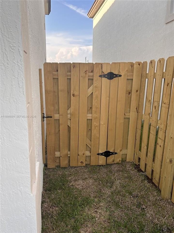 2345 Nw 131st Cir #2345 - Photo 5 of 50