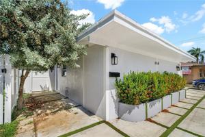 featured image of 1041 Ne 9th Ave #A3