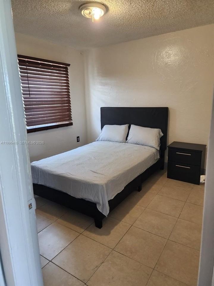 715 Nw 7th Ave #3 - Photo 2 of 2