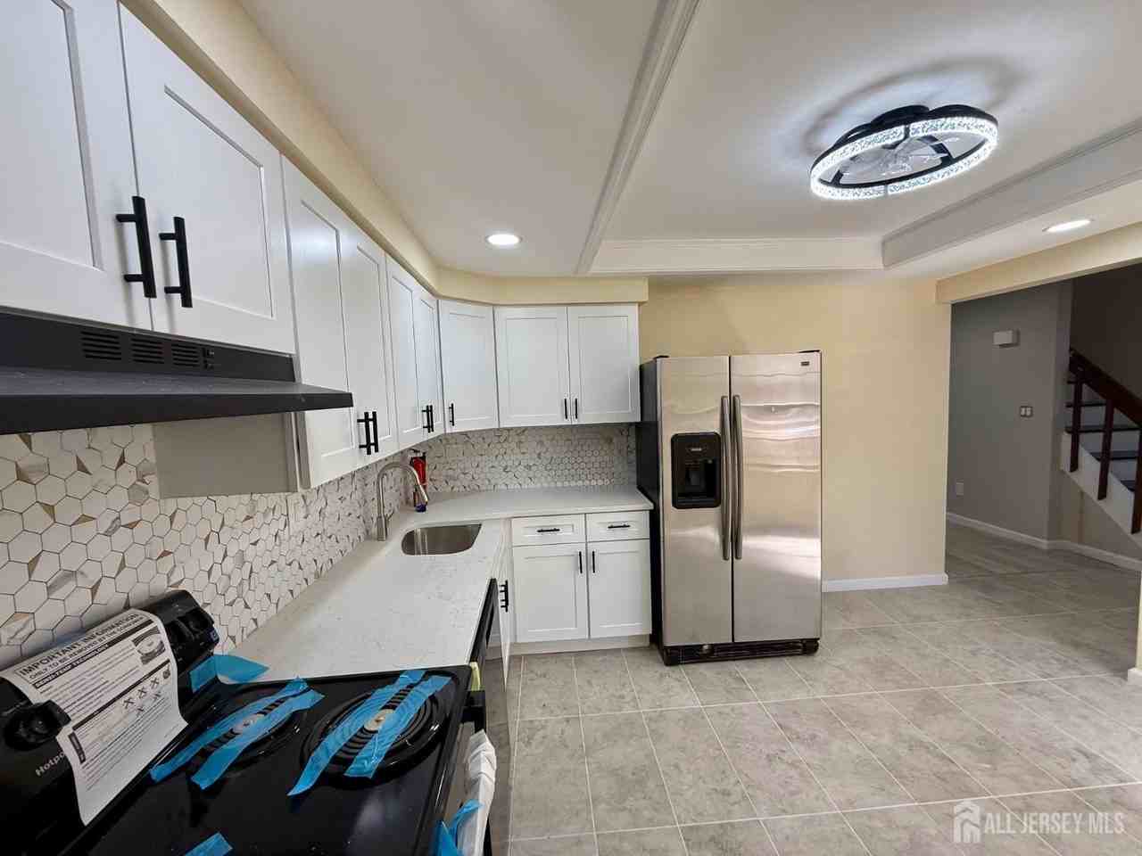 1502 Bromley Est - Photo 2 of 18