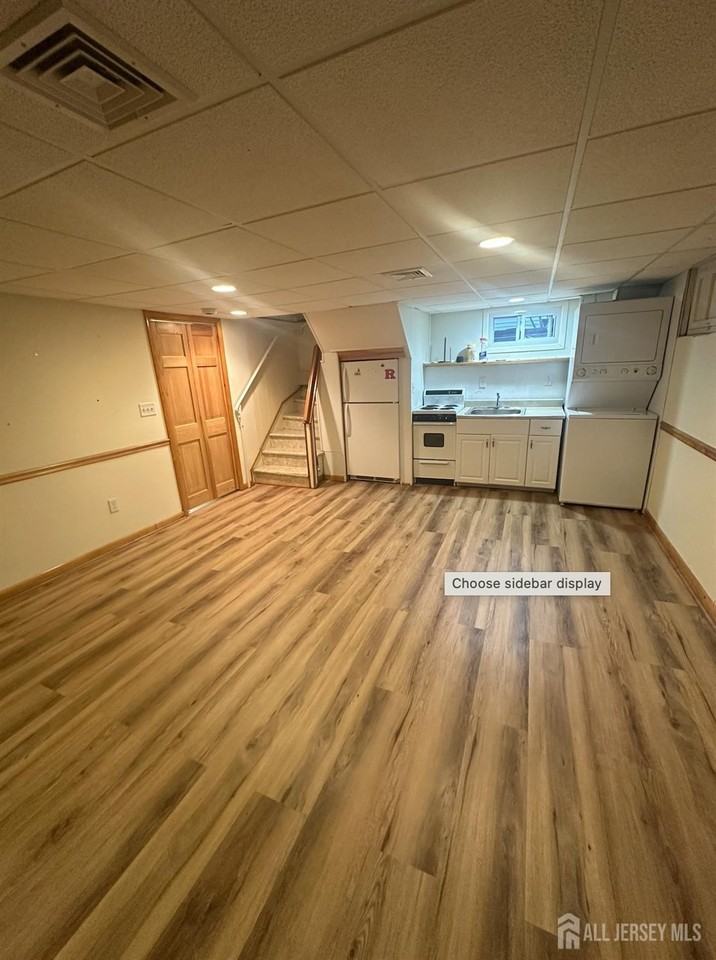 42 Pershing Ave - Photo 5 of 8