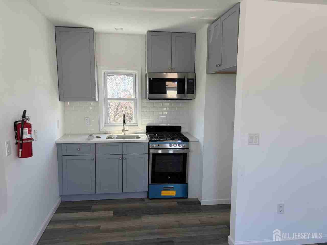 15 Fitch St - Photo 6 of 8