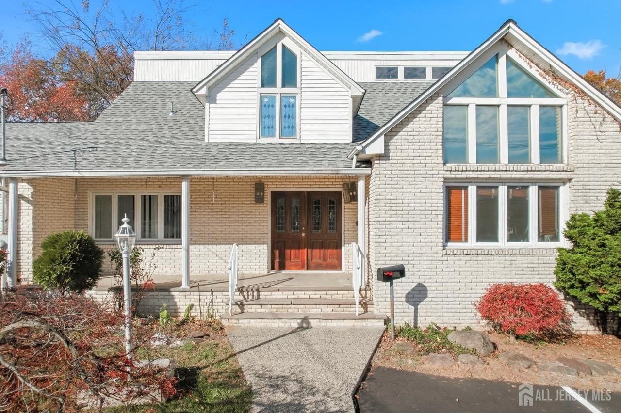 1818 Oak Tree Rd - Photo 2 of 15