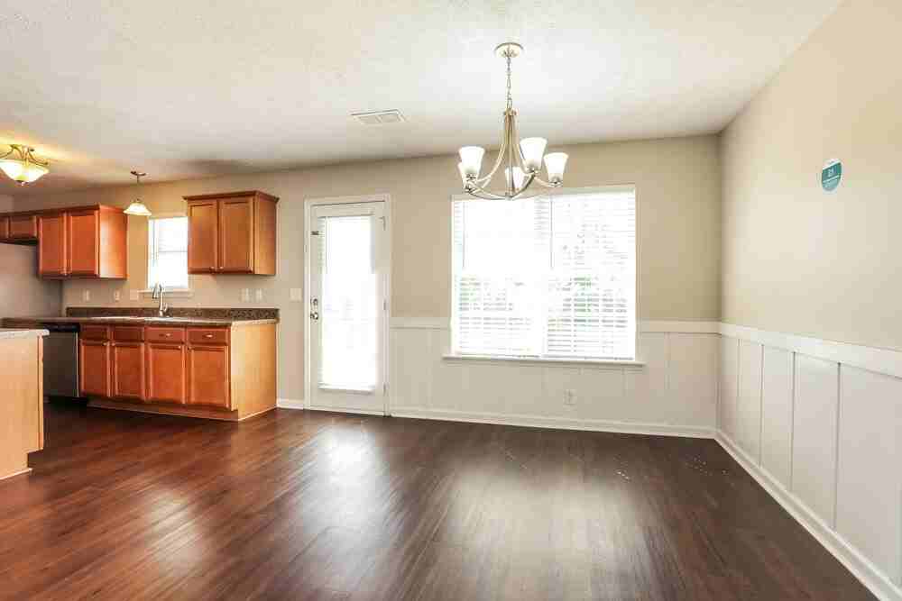 8813 Cressent Glen Ct - Photo 6 of 17