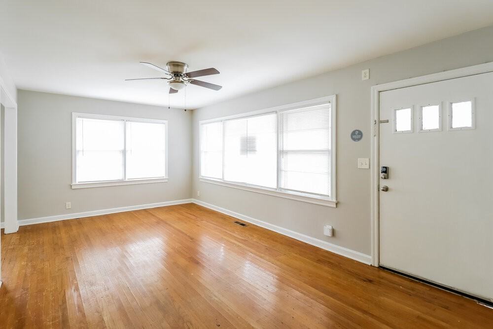 433 Orchid Rd - Photo 3 of 25