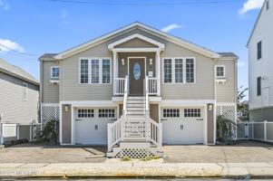 featured image of 204 Randall Ave