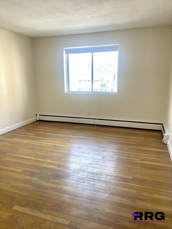 90 Gardner Street #32 - Photo 5 of 9