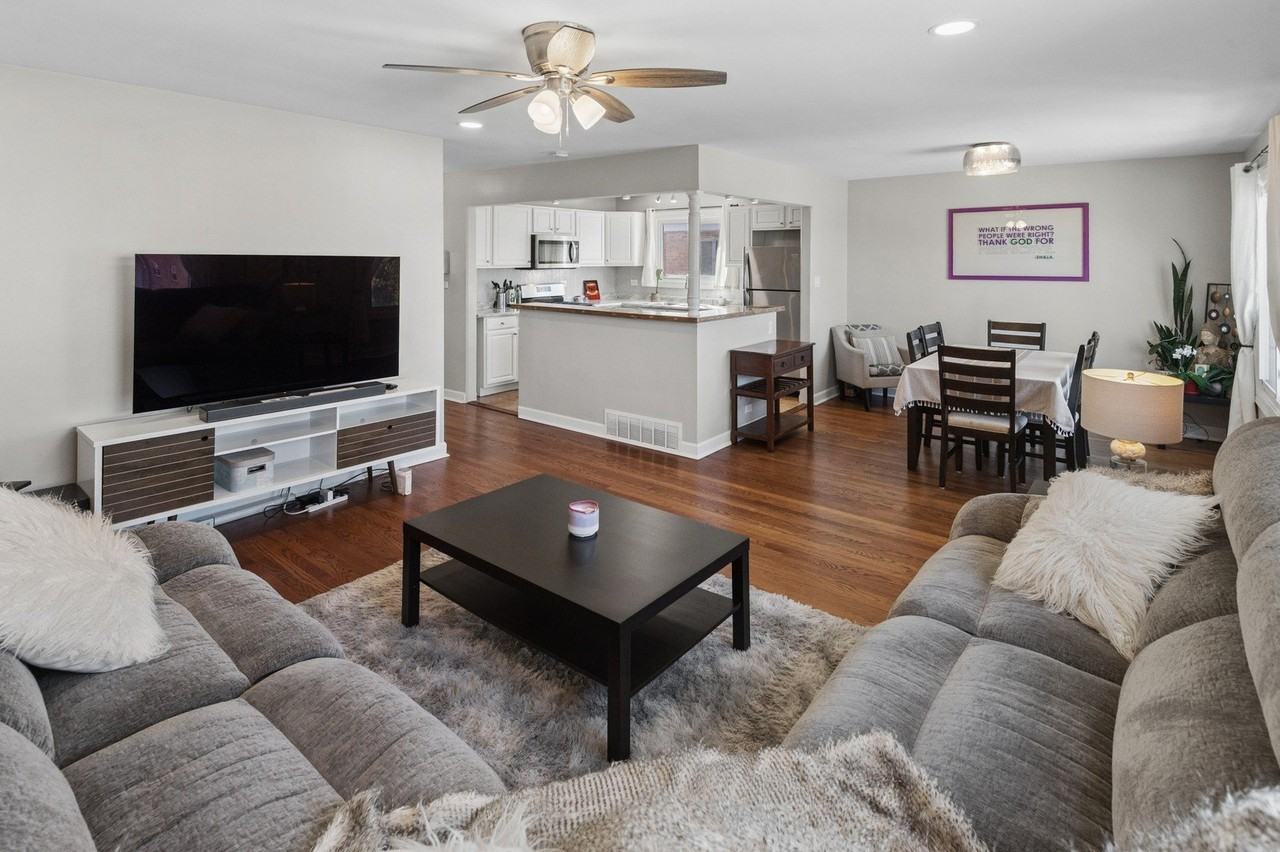 5021 Church St Apt 2 - Photo 5 of 21