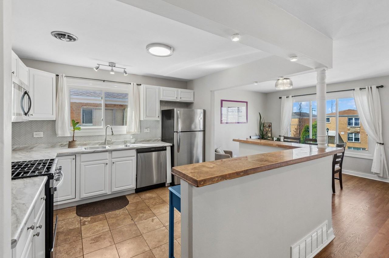 5021 Church St Apt 2 - Photo 6 of 21