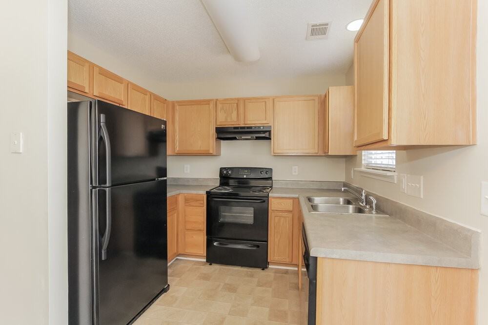 17113 Greenlawn Hills Ct - Photo 7 of 17