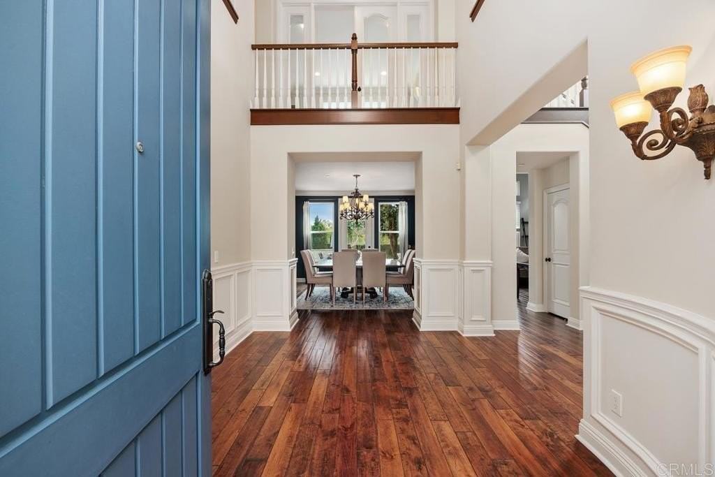 7061 Heron Cir - Photo 4 of 43