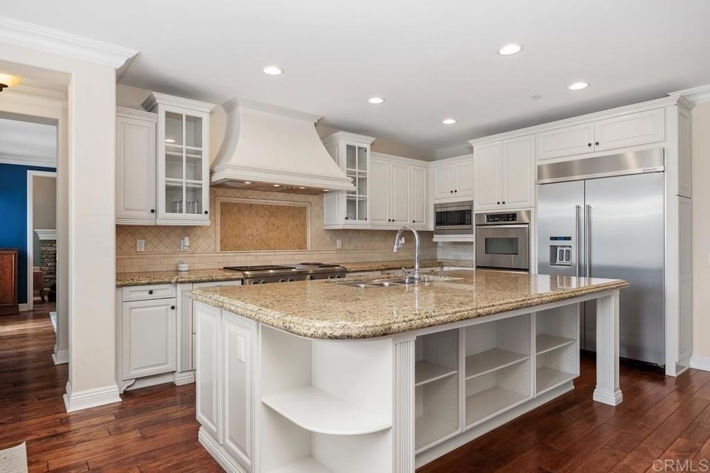 7061 Heron Cir - Photo 7 of 43