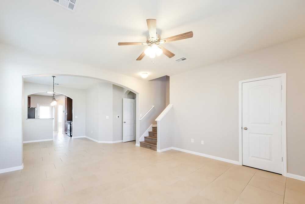 415 N Heatherwilde Blvd - Photo 5 of 17