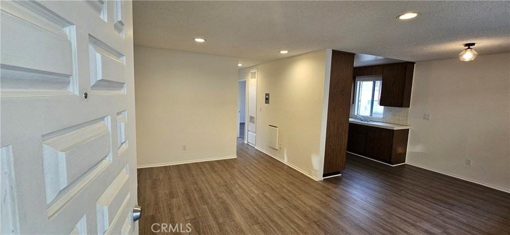 614 S Lake St #C - Photo 2 of 8