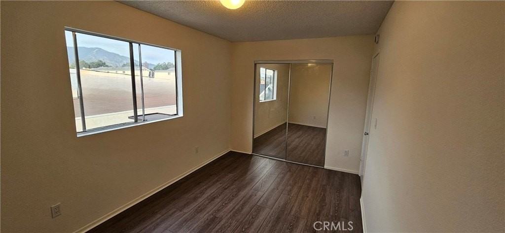 614 S Lake St #C - Photo 6 of 8