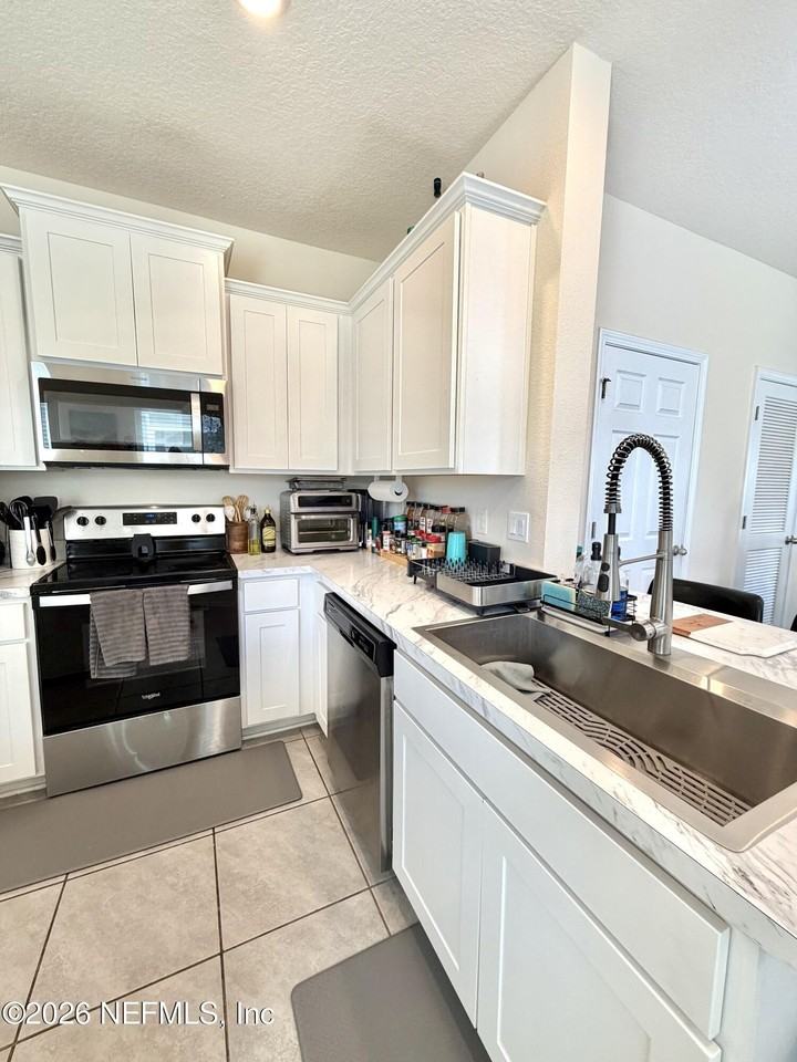 845 Observatory Pkwy - Photo 2 of 42