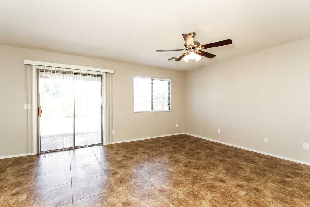 18806 N Lousandra Dr - Photo 4 of 17