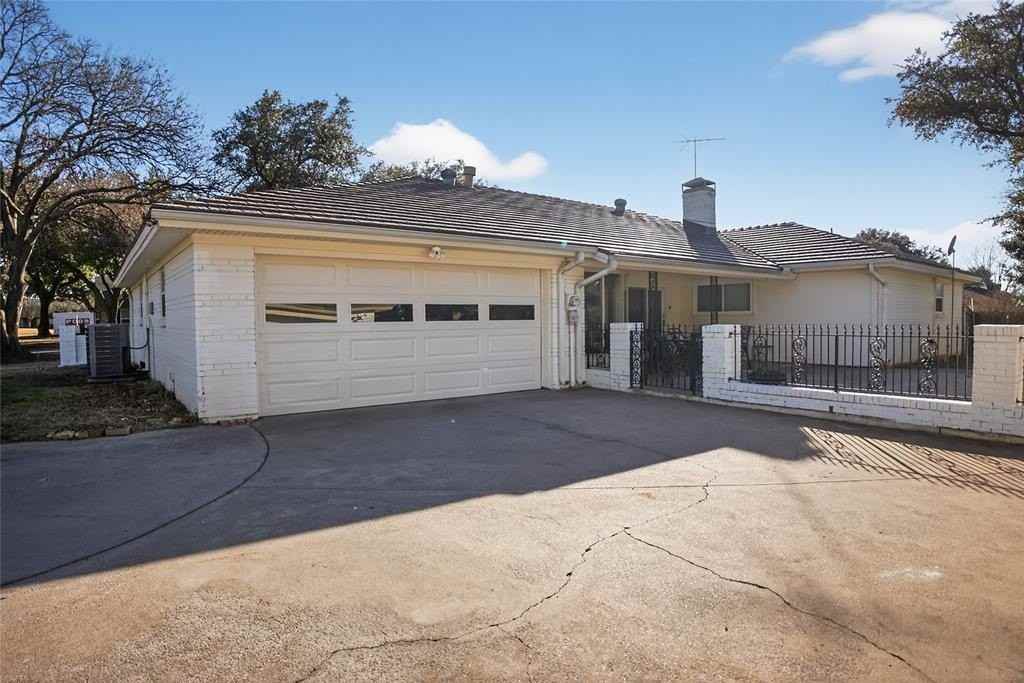 6425 Heidelburg Ct - Photo 5 of 32
