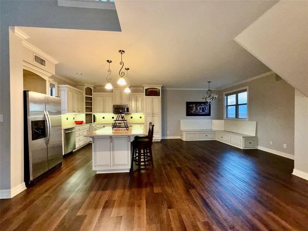 3815 Holly Ridge Dr - Photo 7 of 31