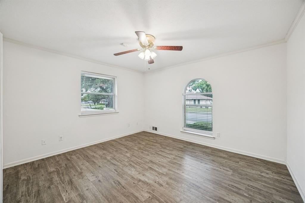 1610 Lexington Dr - Photo 2 of 27