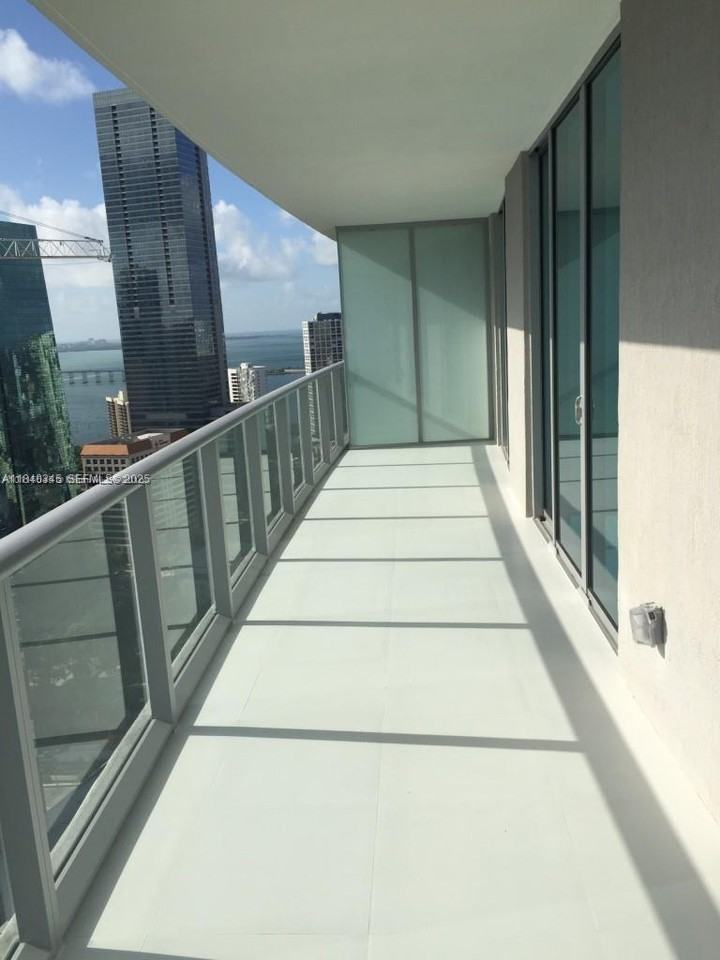 1100 South Miami Avenue #3811 - Photo 5 of 24