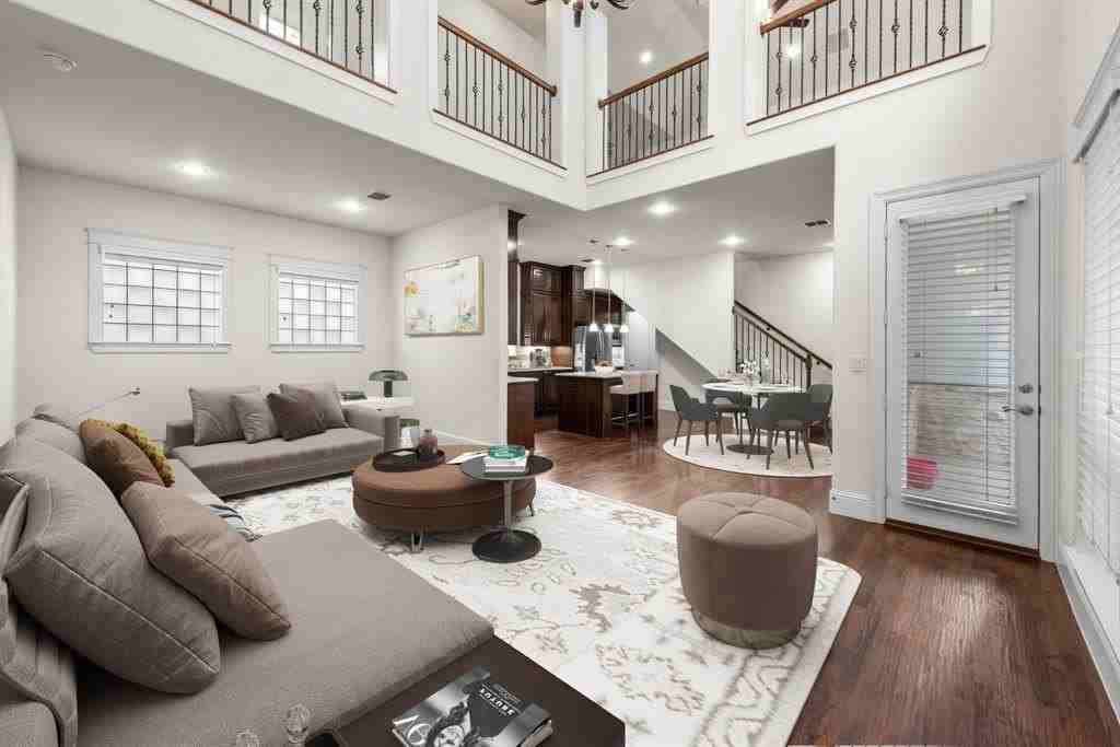 723 Cameron Ct - Photo 3 of 24